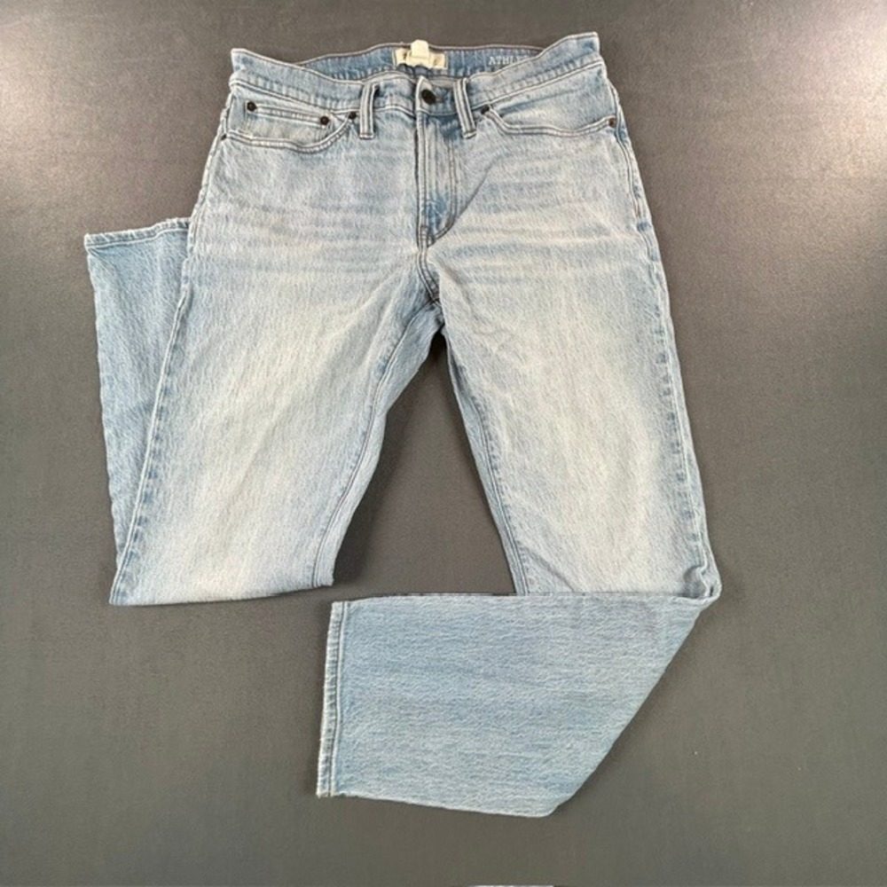 Madewell Men's Athletic Slim Fit Light Wash Denim Jeans 33x30